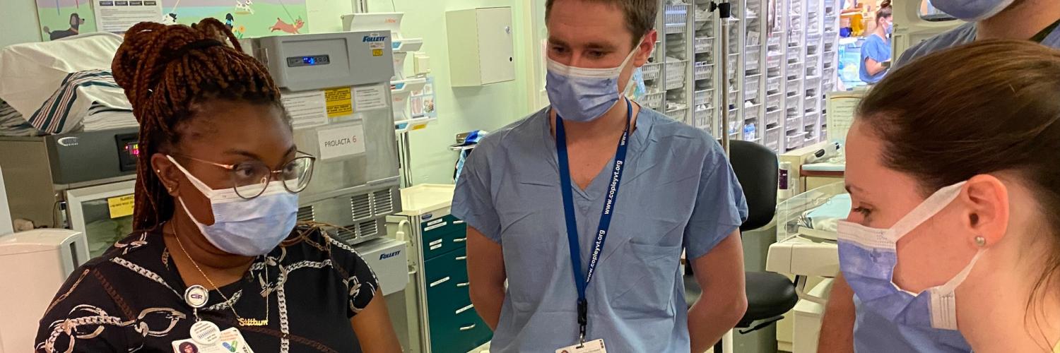 Dr. Amara Heard teaching Residents and Medical Students